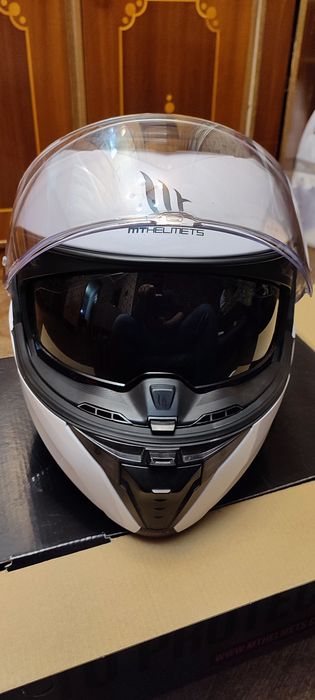 Продам мотошолом MT Atom 2