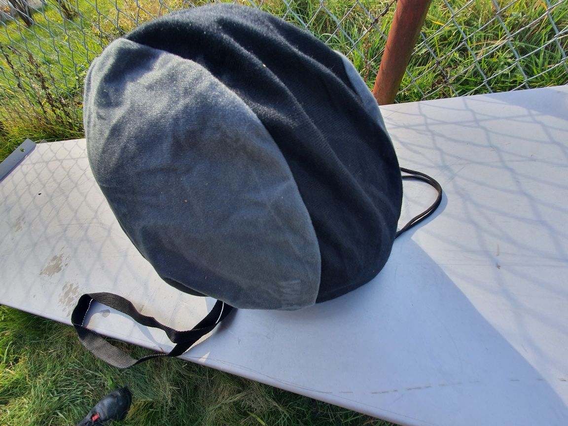 Kask szczękowy z pokrowcem