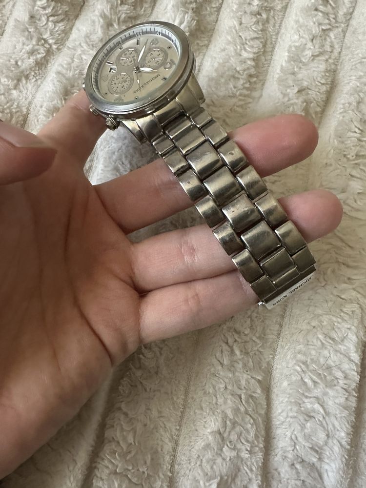 Часы Michael Kors