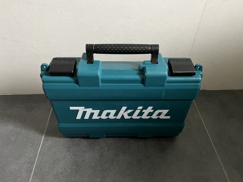 Мережевий перфоратор Makita HR 2630