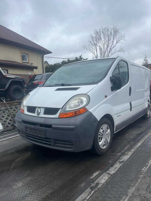 Renault Trafic 1.9 DCI 2004r, części