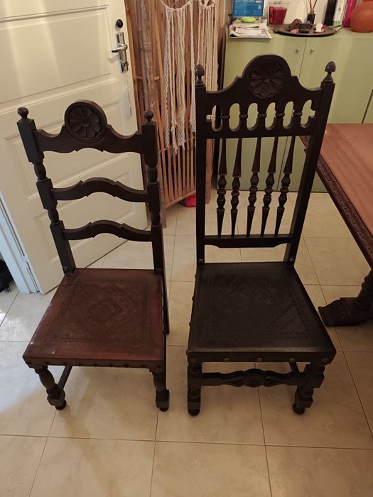 Mesa madeia de sala jantar e 4 cadeiras