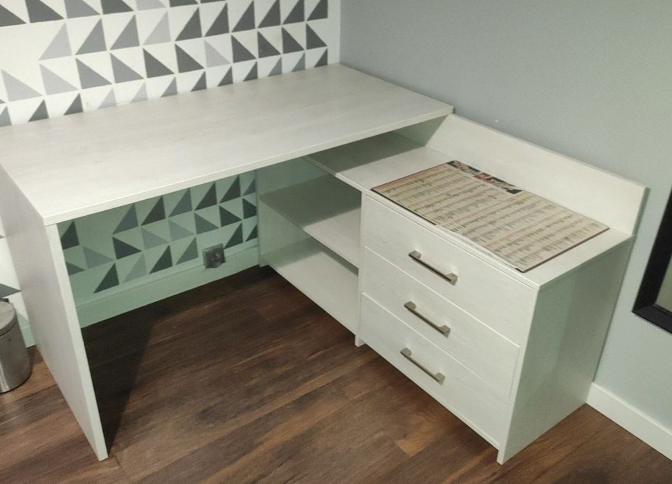 Biurko Narożne DANY Białe Duże z 3 Szufladami Komputerowe Do Pokoju Dz