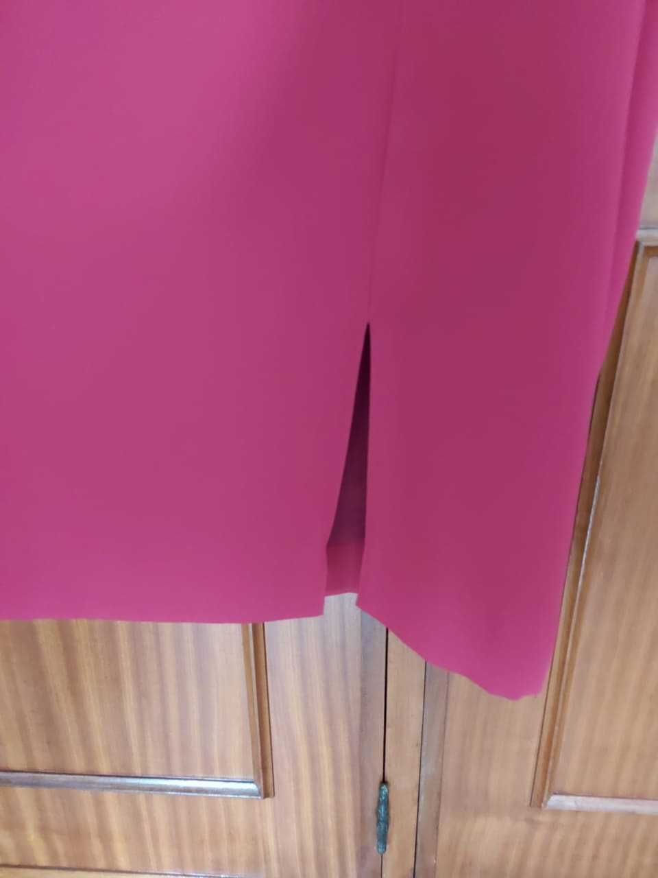 Vestido vermelho semi novo com echarp