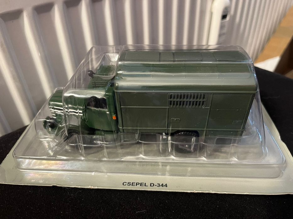 Kultowe ciężarówki PRL Csepel D-344 wojskowy 1:43 DeAgostini