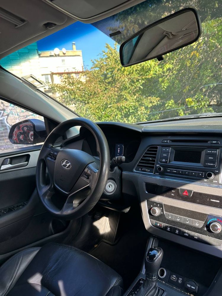 Авто в росрочку Хюндай Соната LF авто під викуп недорого газ таксі