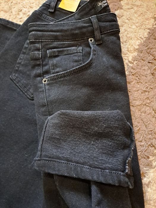 Джинси жіночі чорні утеплені МОМ