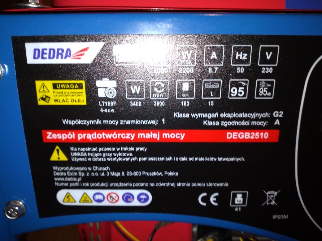 Генератор Dedra 2200Вт