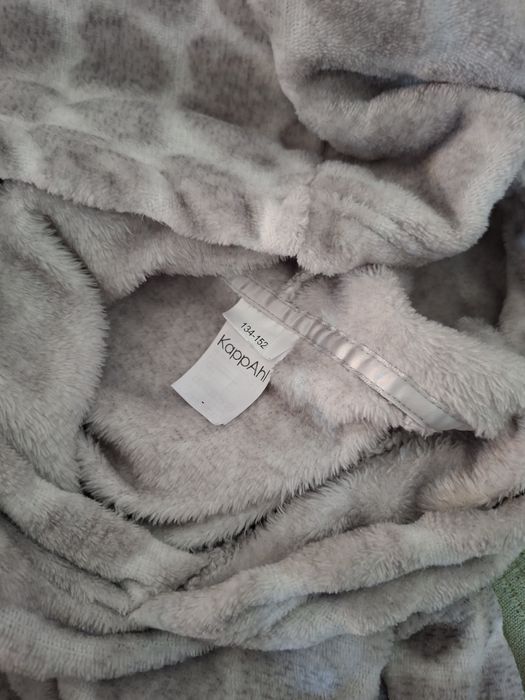 Szlafrok- poncho KappAhl 134-152cm