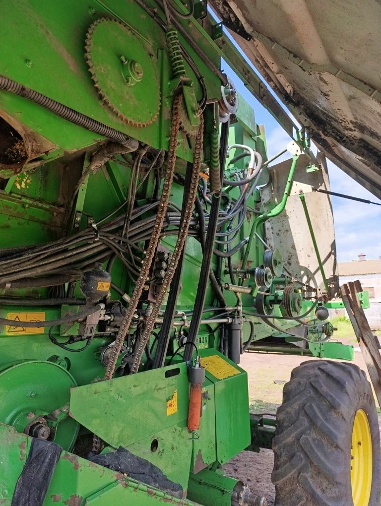 Комбайн John Deere W650 2009