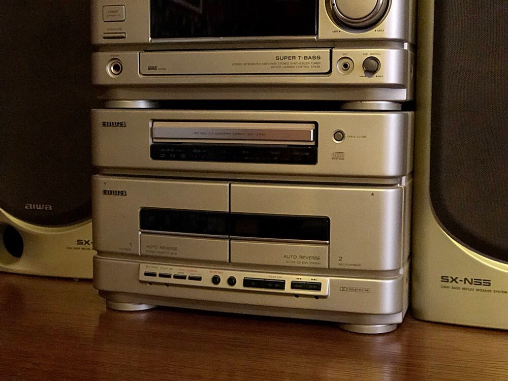 Музыкальный центр Айва (Aiwa)