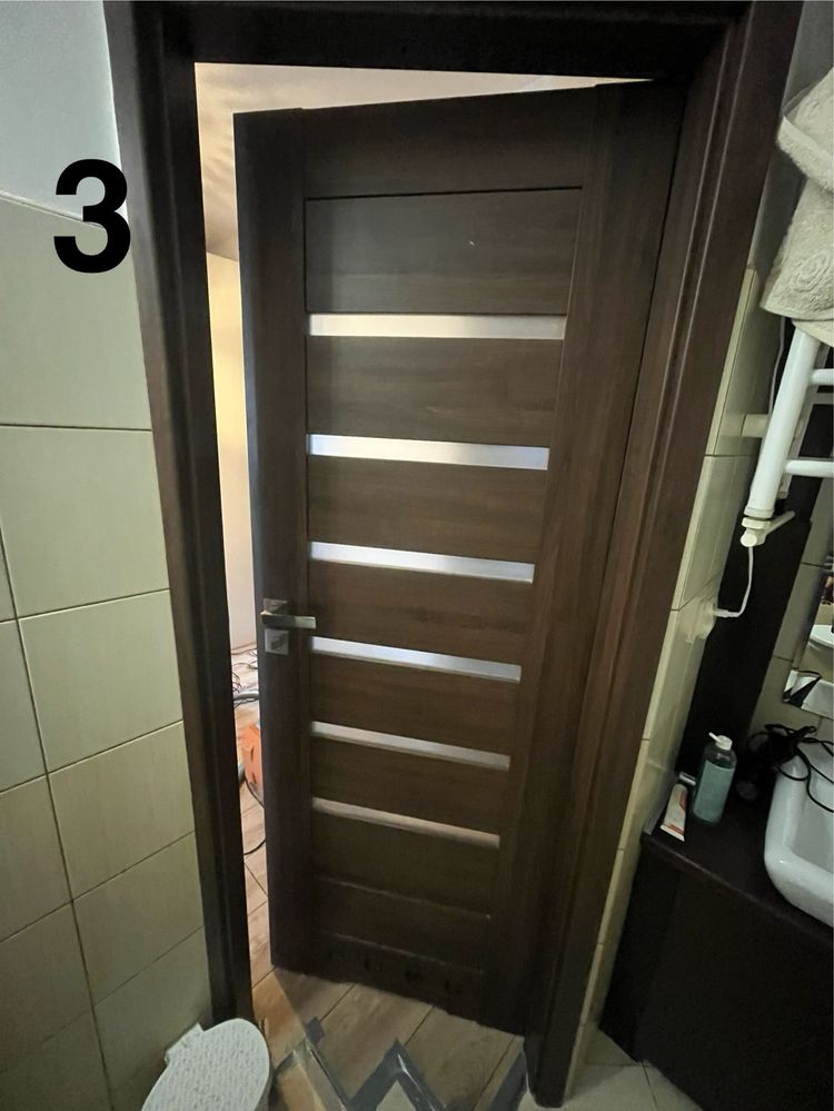 2 szt drzwi  Vox z oscieznicami 1x lewe 1x prawe stan bardzo dobry