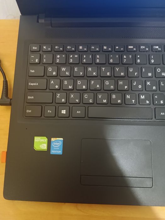 Доброго дня продам ноутбук.