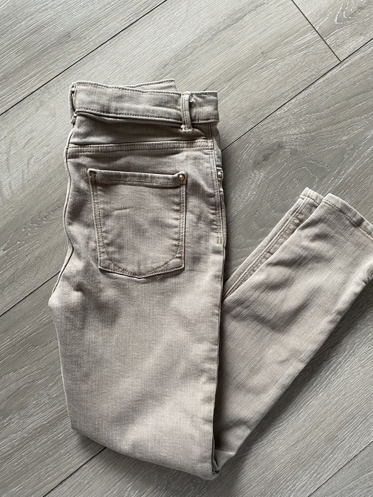 Spodnie jeansy River Island, rozmiar 134