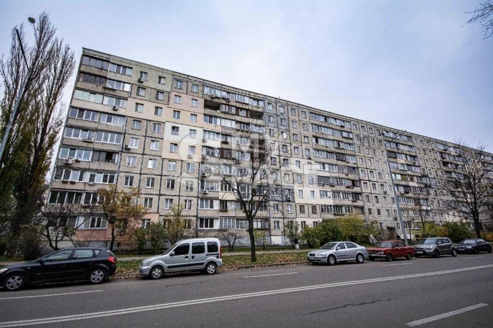 ТОРГ!!! ПРОДАЖ 3к.пр-т Тичини Павла, Березняки, Київ, ТЦ Silver Breeze