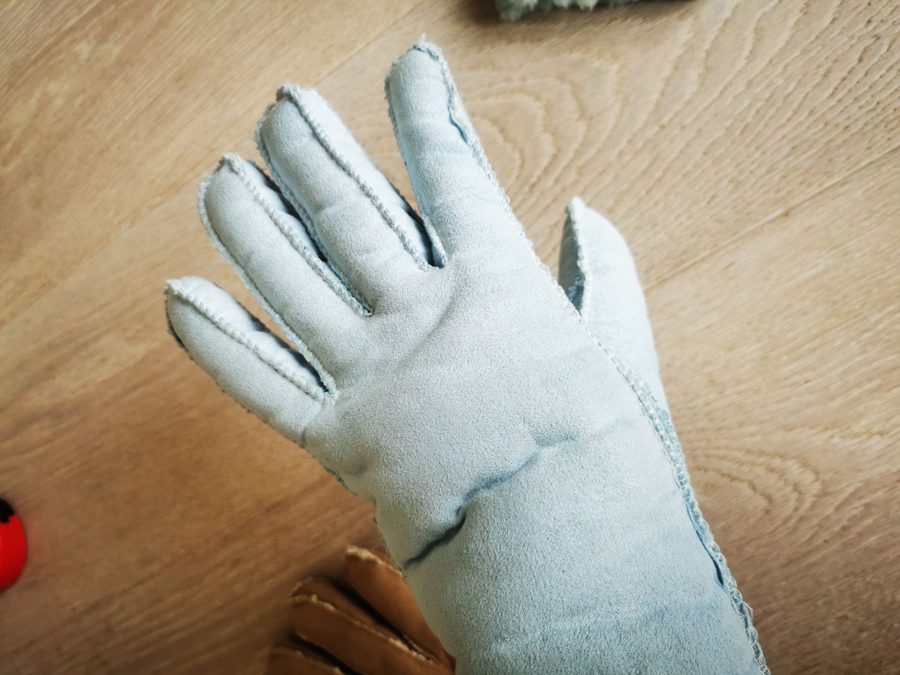 Rękawiczki puchatki błękitne z ociepleniem