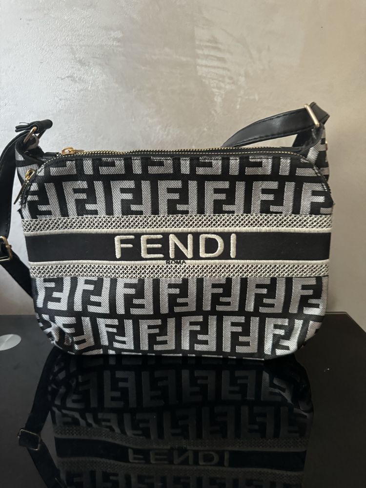 Сумка Fendi