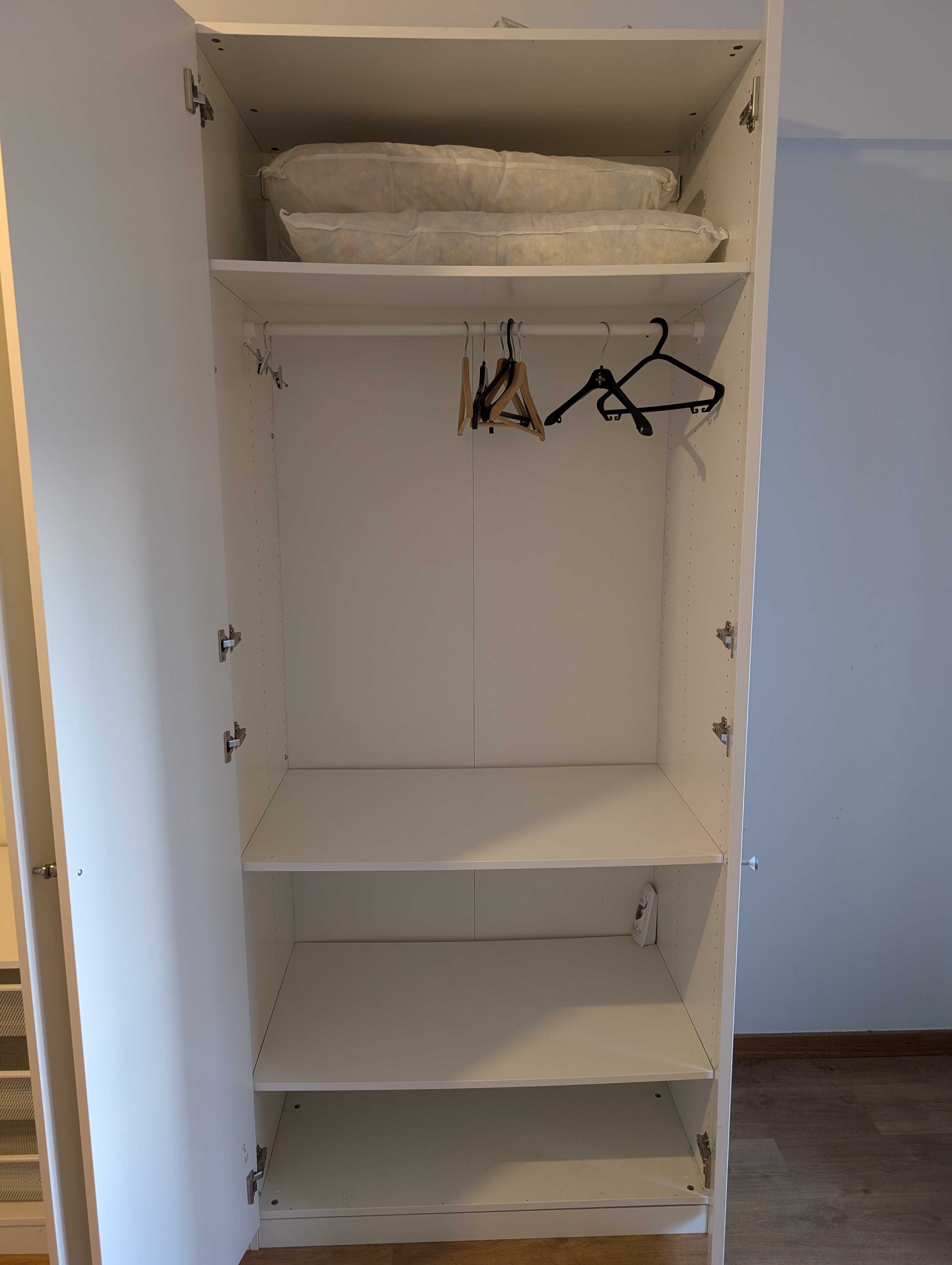 Roupeiro Ikea Pax