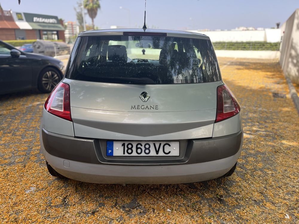Renault Megane 1.5DCI 5 portas Gasoleo Ar condicionado