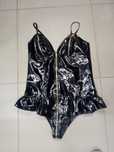 Gorset kombinezon czarny latexowy lateksowy zamki zamek 40 l