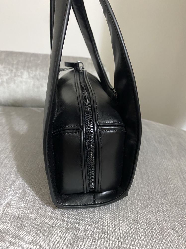 Zara mini city bag preta