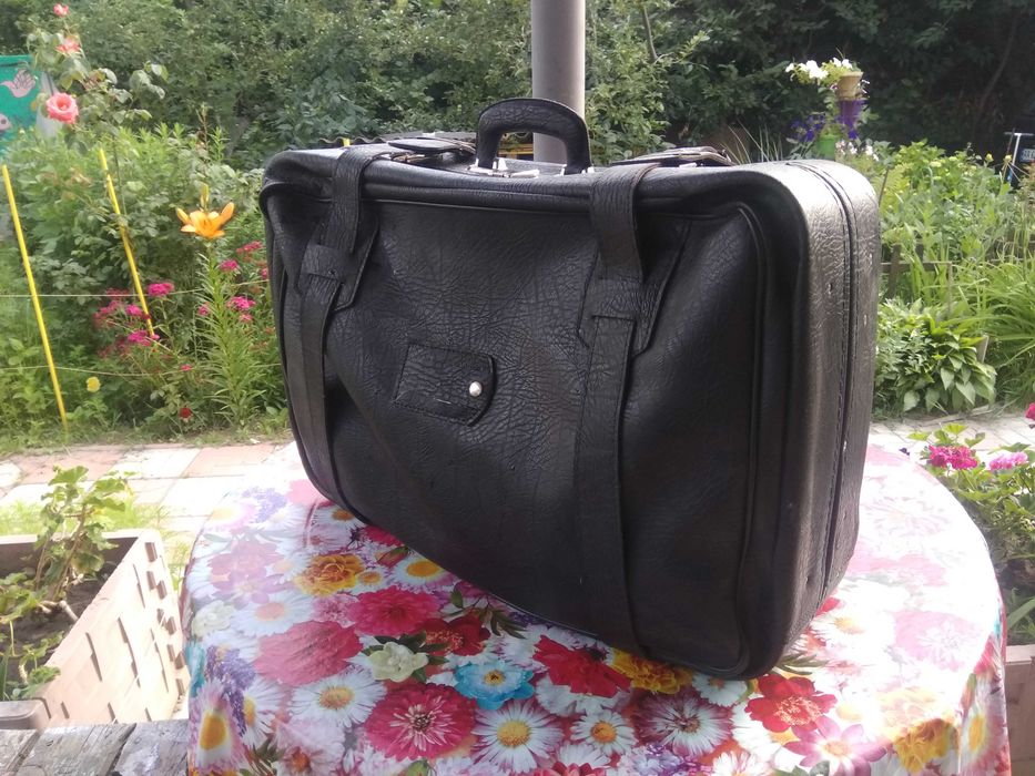 Крутой кожаный чемодан сумка