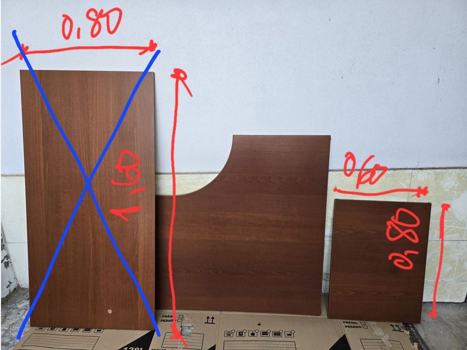 Secretária IKEA Galant constituída por 2 módulos