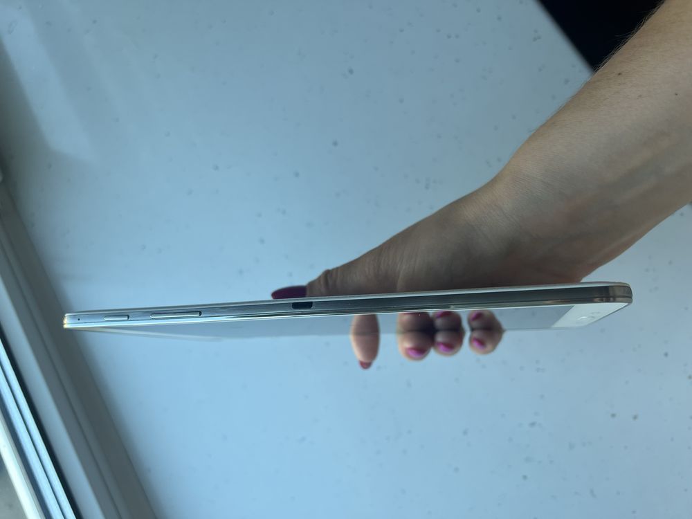 Продаю планшет Samsung  Galaxy Tab Pro 8.4