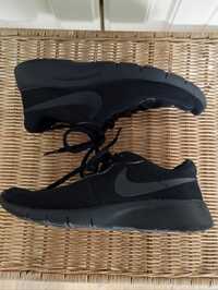 Buty Nike Tanjun 35,5 damskie