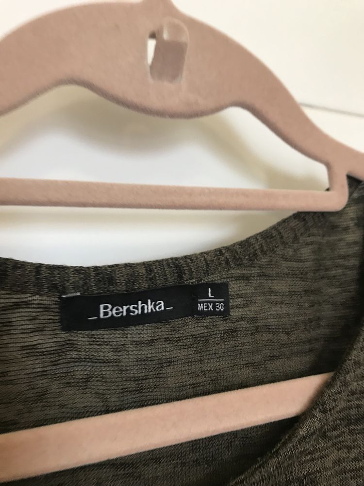 Blusa verde Bershka