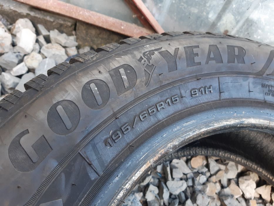 Opony Zimowe GOODYEAR  ULTRAGRIP   7-8MM  2022