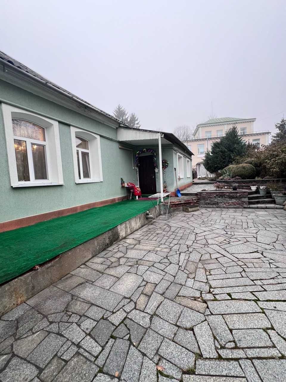 № 13173 - Частина будинку в центрі, Бульвар, в парковій зоні, 85 м2.