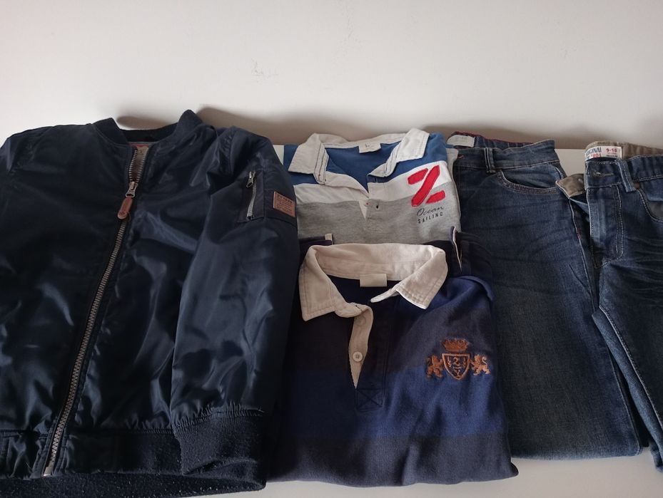 Casaco bomber, 2 calças de ganga, 2 pólos, ziippy, portes incluídos