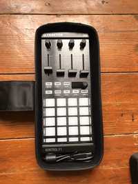 Controlador MIDI Traktor F1 com bolsa oficial