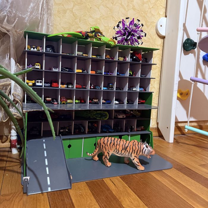 Дитячий гараж парковка для машинок подарок машинки hot wheels