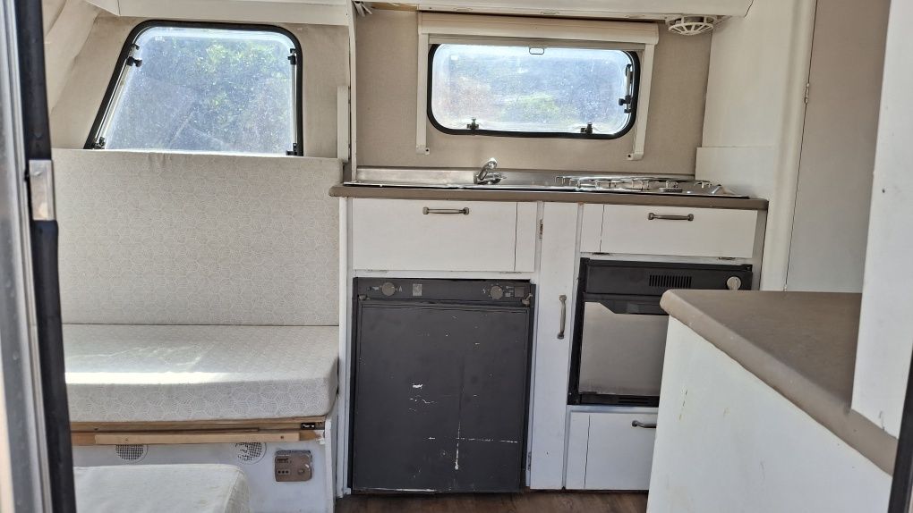 Caravana remodelada com docs
