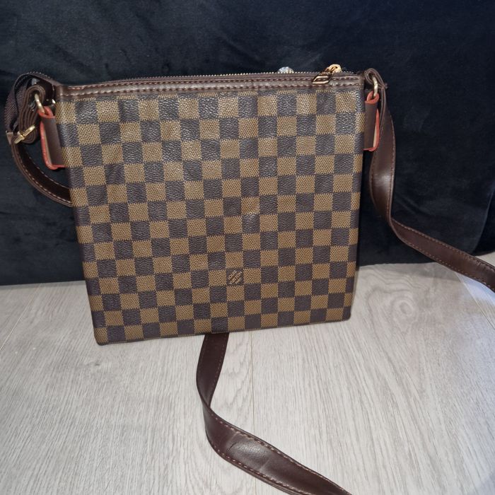 Louis Vuitton klasyczna listonoszka