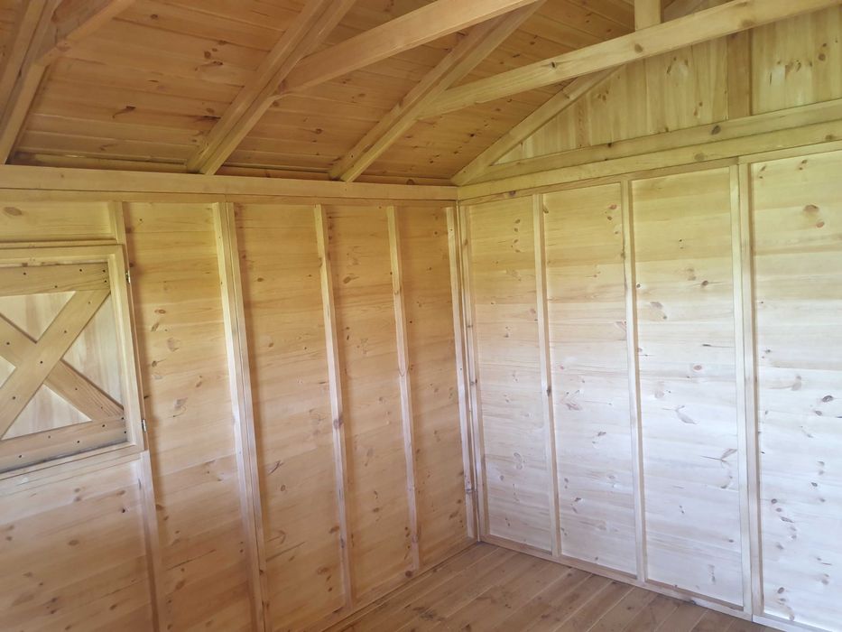 Domek z tarasem letniskowy mały taras altana ogrodowa na ROD 600x300