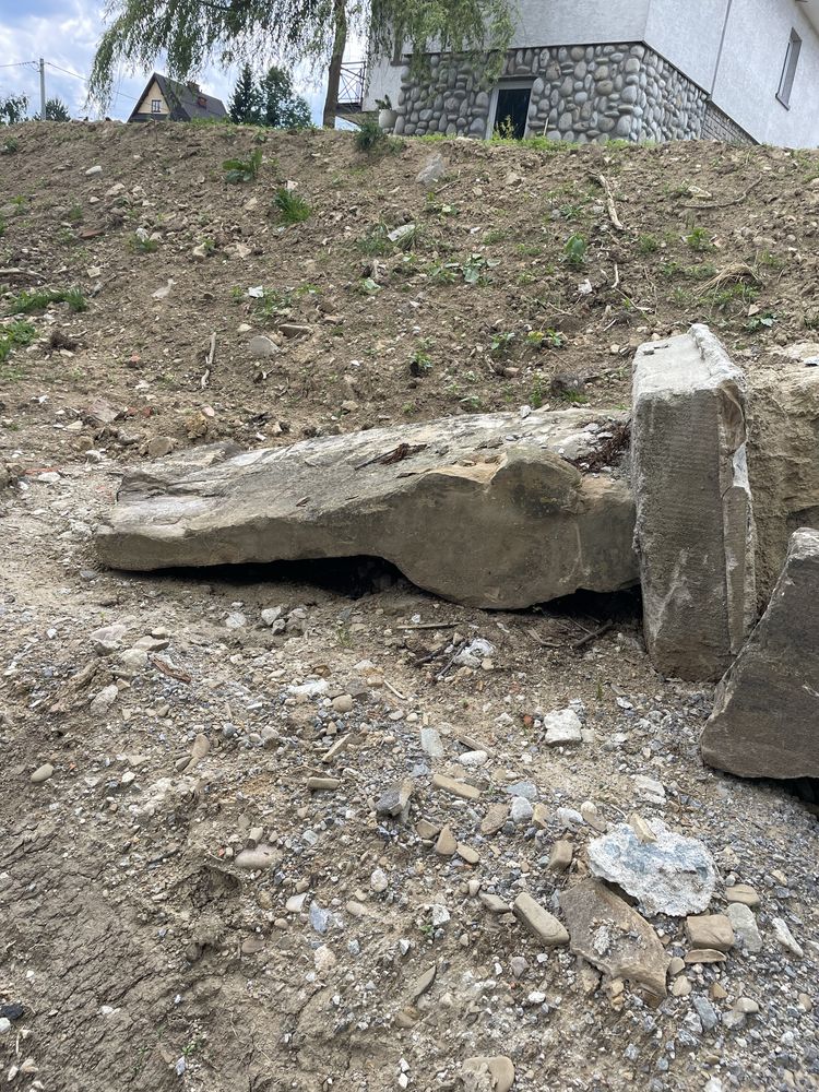 Sprzedam duze skaly , pojedynczo lub dwie