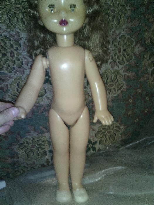 Кукла родом из СССР.