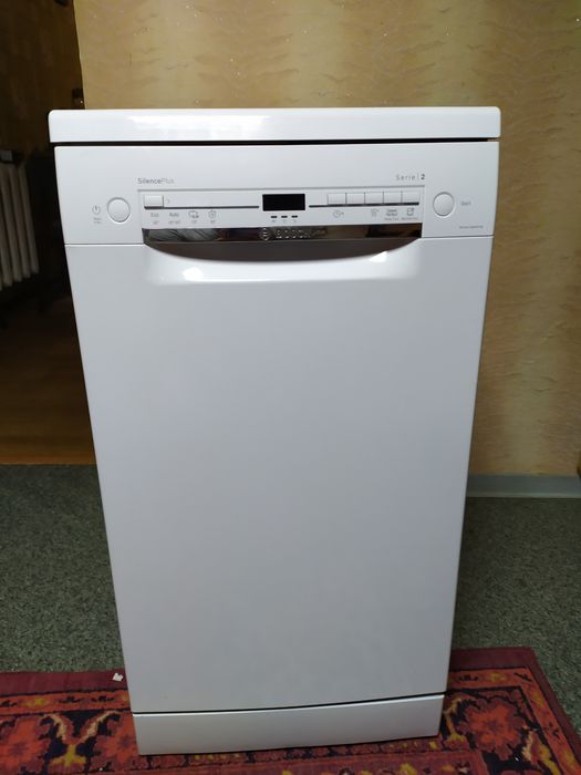 Посудомоечная машина Bosch serie 2 SRS2IKW04K