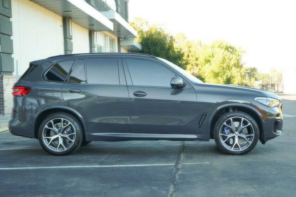 BMW X5 M50i xDrive      2023