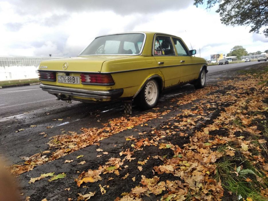 Мерседес 123 2.2 дизель