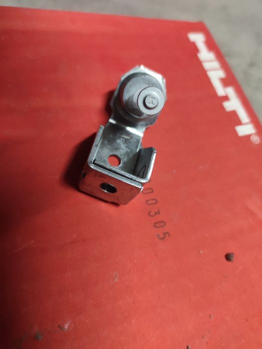 HILTI X-HS M6 DNI suporte p/tetos p/fixar varão roscado #335422 x100