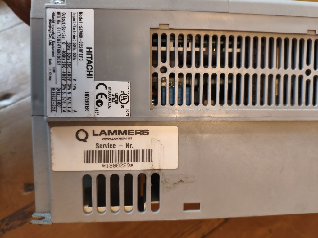 Falownik Hitachi uszkodzony
