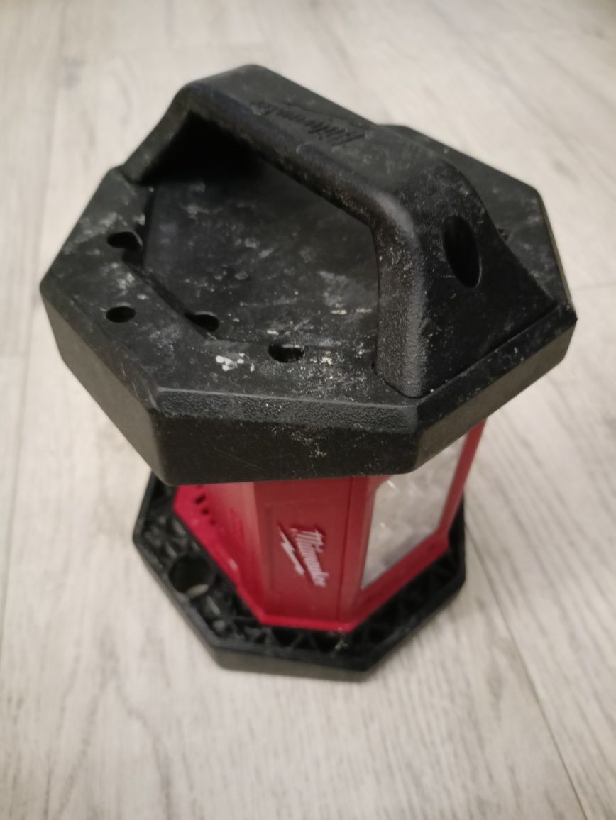 [Lampa] Milwaukee M18 AL