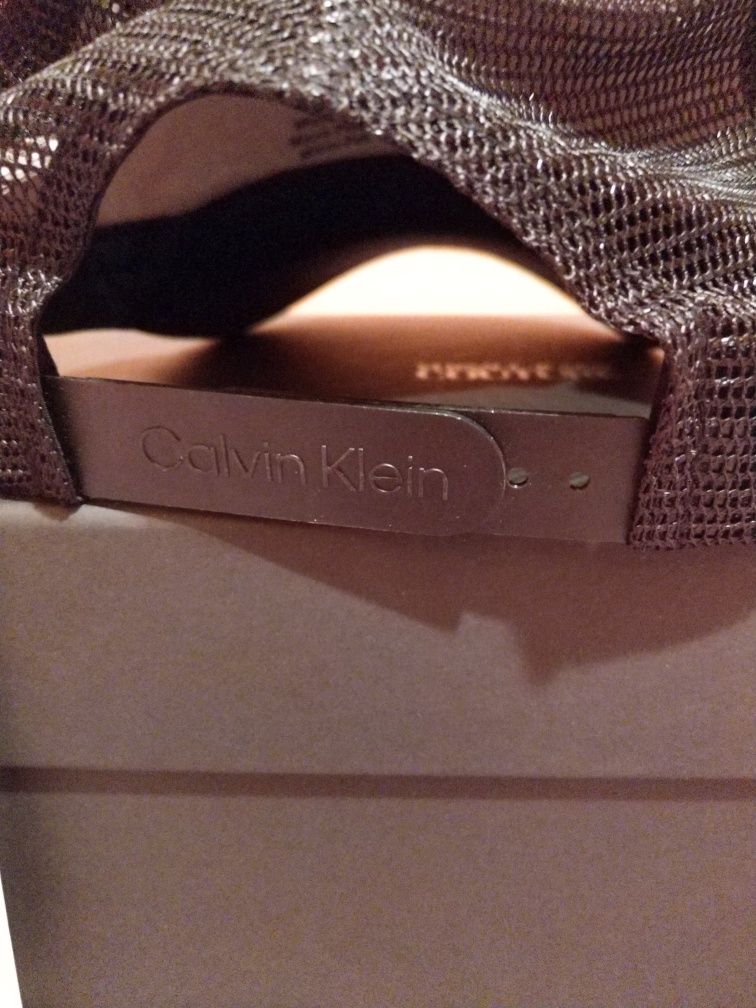 Czapka męska Calvin Klein.