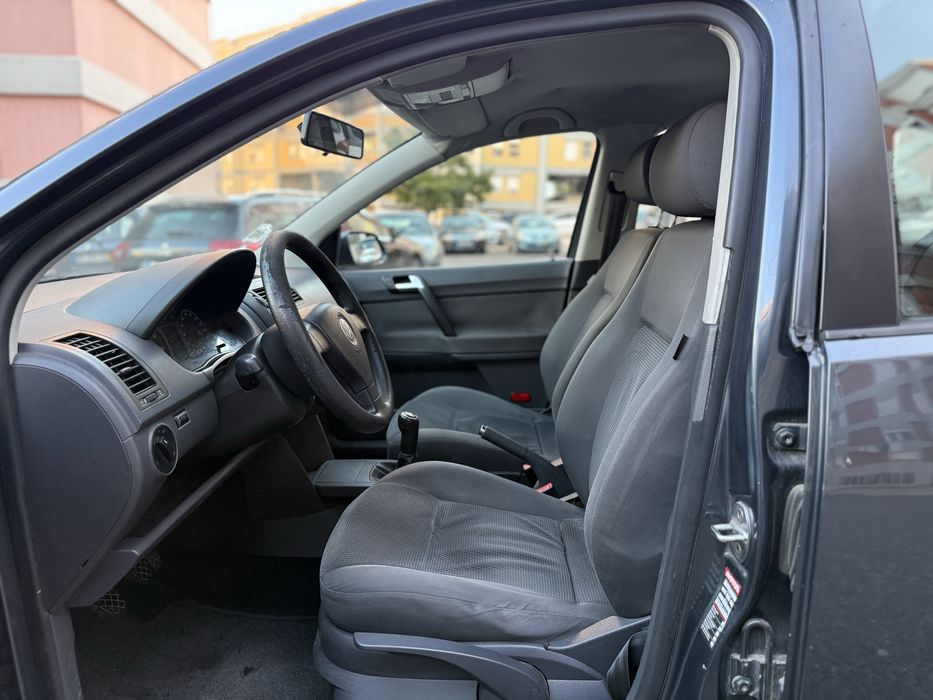VW Polo 1.2i C/AC Nacional 2008 com 150mil kms.