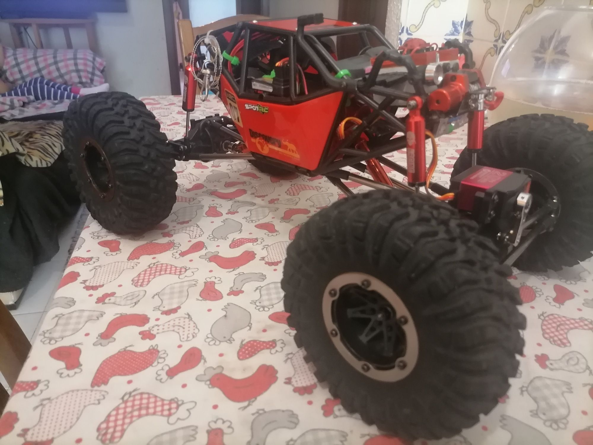 Rc rock crawler igual a novo