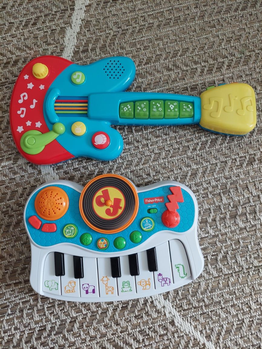 Piano e guitarra de brincar